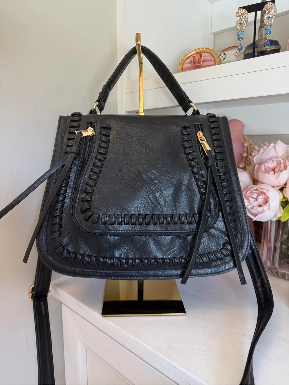 Women's Black vegan Leather Top-Handle Satchel - Stylish crossbody Handbag